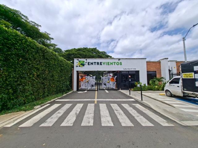 CASA calle 20 A # 2 06, La Morada, Jamundí
