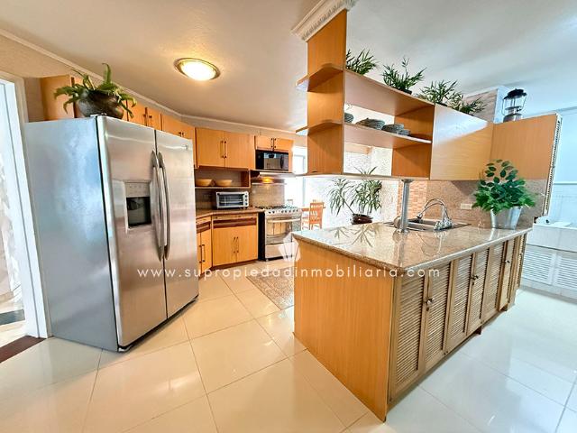 CASA Calle 36 SUR # 22 5, Loma del Chocho, Envigado