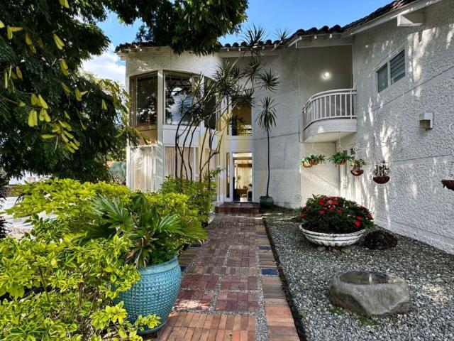 CASA Calle 36 Sur #22 05, Loma el chocho, Envigado