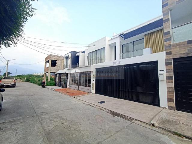 CASA CALLE 5 N # 18 E 51 PLAYA HERMOSA, Av. Libertadores, Playa Hermosa, Cúcuta