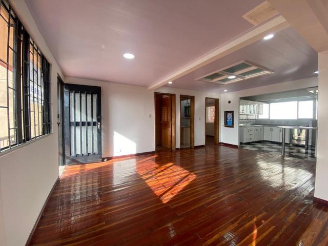 CASA Calle 76A # 21 17 Casa Barrio: Milan, Milán, Manizales