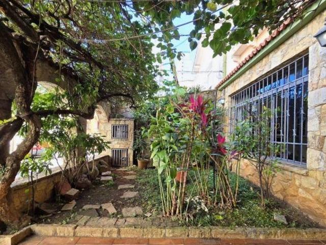 Casa Cambuci 3 Dormitórios Suíte 3 Vagas