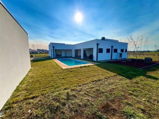 CASA Camino a Pinto | 4 dormitorios por 8700.00 en Chillán