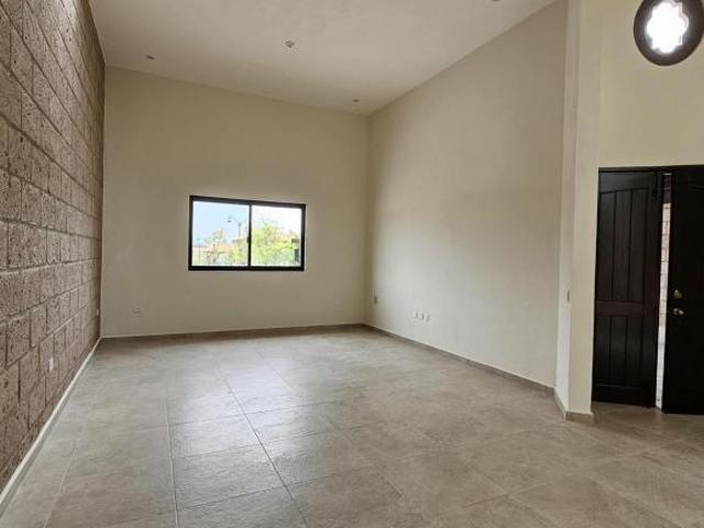Casa campestre de 1 planta y 3 recámaras con baño completo frente a Ventanas Club de Golf