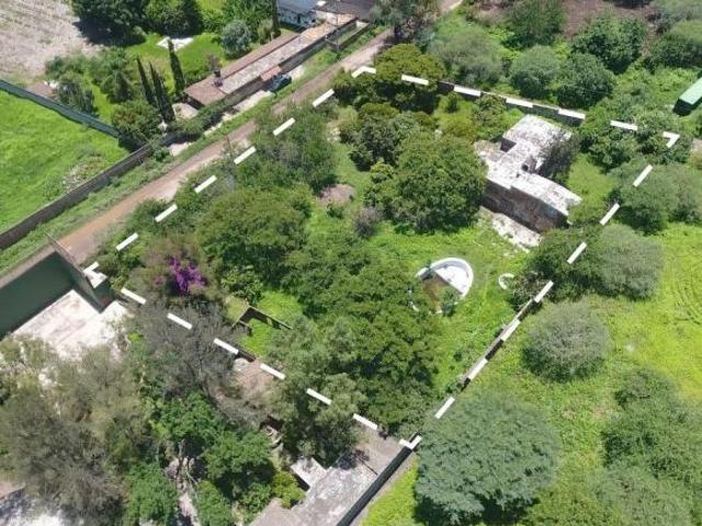 Casa campestre en 3,224 m² con vista a la laguna de Cajititlán