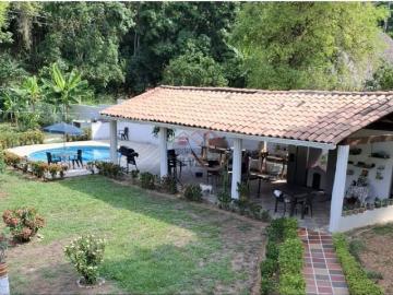 Casa campestre en venta y/o Arriendo, vereda Los Papayos, Olaya