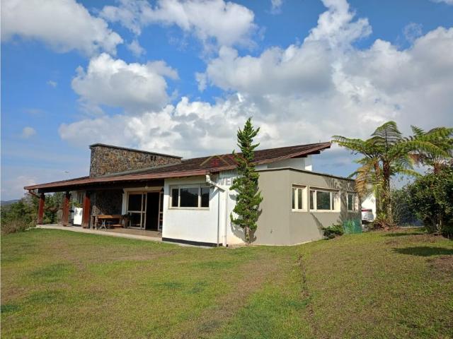 Casa Campestre en Venta y/o arriendo, El Retiro Sector Pantanillo