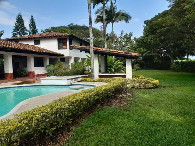 Casa Campestre En Venta En Altos Del Rosario V128248