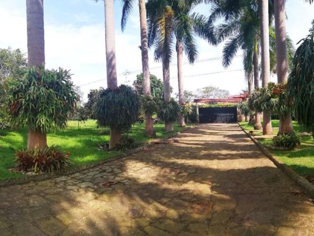 Casa Campestre En Venta En Arbelaez En Vereda Santa Barbara V248328