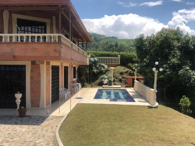 Casa Campestre En Venta En Girardota En Vereda Jamundi La Escuela Girardota V273480
