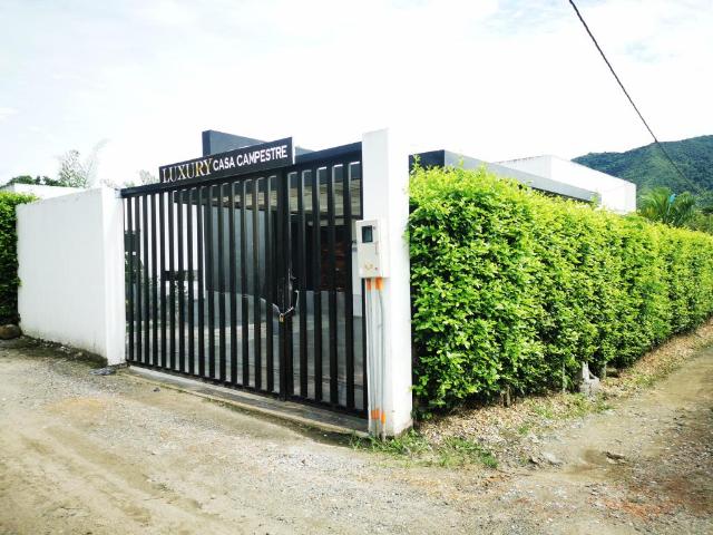 Casa Campestre En Venta En Ibague V180610