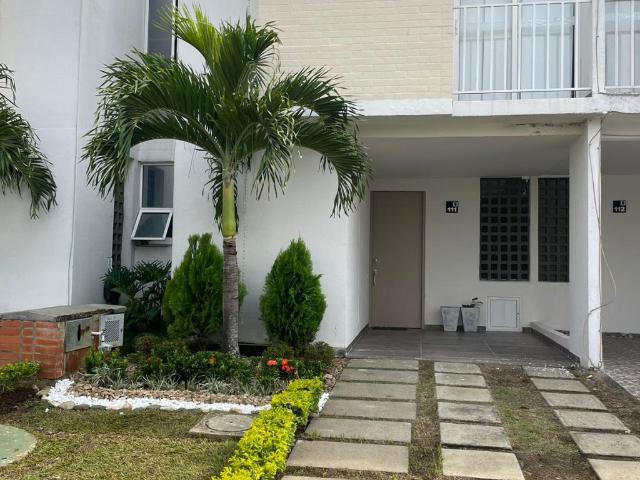 Casa Campestre En Venta En Jamundi En Hacienda El Castillo V160988