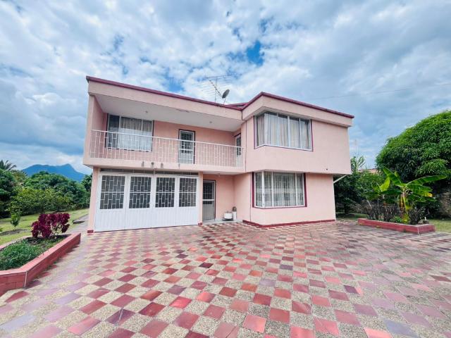 Casa Campestre En Venta En Fusagasuga En Chinauta Vereda Las Vegas Ph V206296