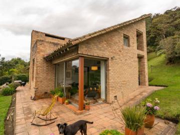 Casa Campestre En Venta En La Calera En Jerusalen V304739