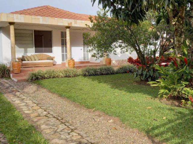 Casa Campestre En Venta En La Mesa En La Mesa V332764