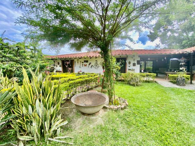 Casa Campestre En Venta En Palmira En Rozo, La Torre V182973