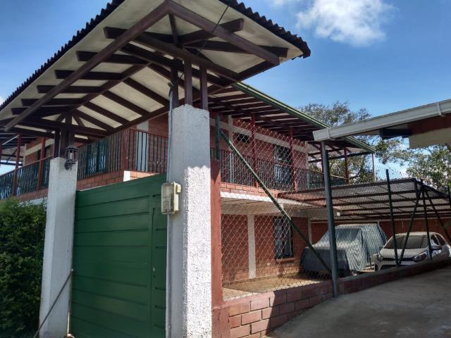 Casa Campestre En Venta En Pereira En Arabia V292709