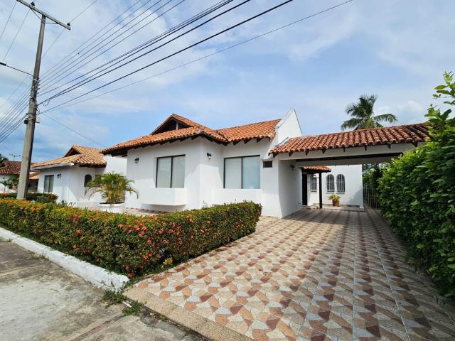 Casa Campestre En Venta En Ricaurte En Ricaurte V363778