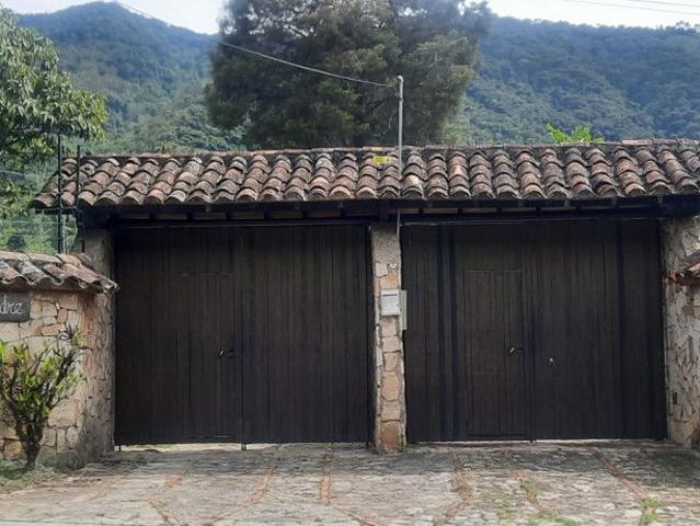 Casa campestre en arriendo, Vereda chitacomar