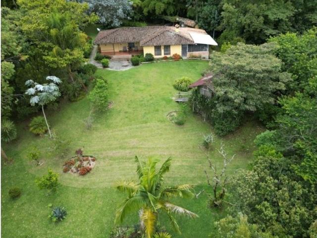 Casa campestre en arriendo, Vereda agua claras