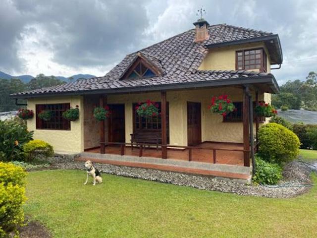 Casa campestre en arriendo, Vereda el capiro