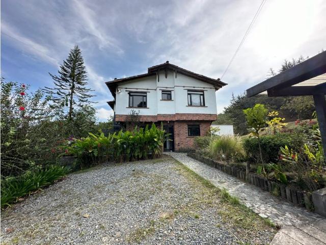 Casa campestre en arriendo, Via san antonio de pereira la ceja