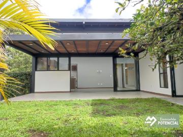 Casa campestre en Arriendo Altos de Belen Marinilla
