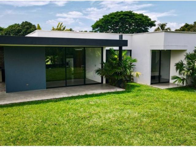 Casa campestre en arriendo, Cerritos
