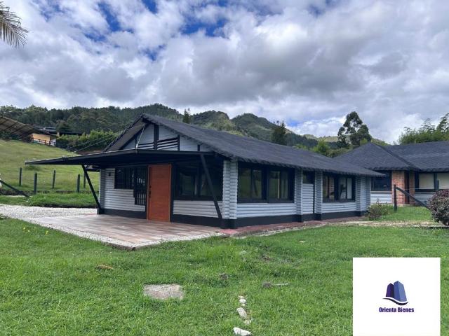 Casa campestre en Arriendo Chaparral La Ceja