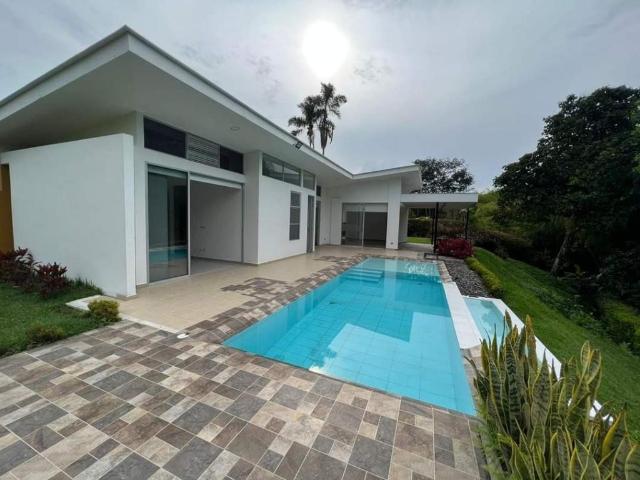 Casa Campestre En Arriendo En Pereira En El Tigre A134798