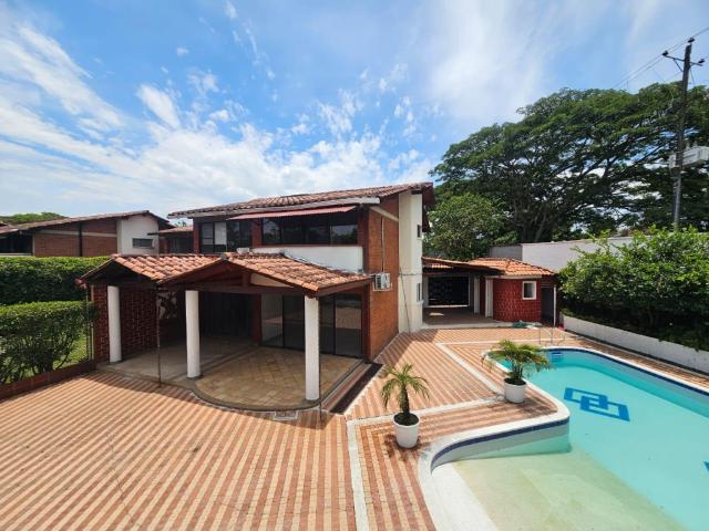 Casa Campestre En Arriendo En Pereira En. A183021