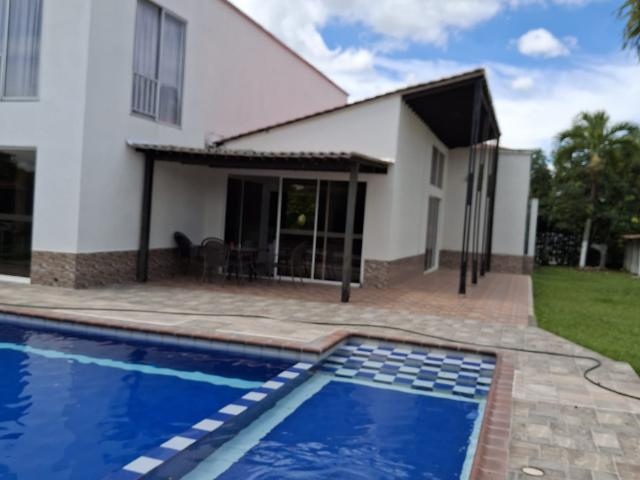 Casa Campestre En Arriendo En Pereira En Cedritos A372041