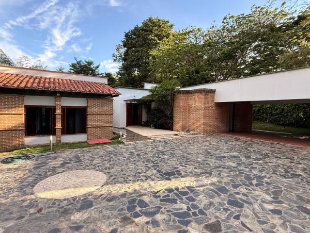 Casa Campestre En Arriendo En Pereira En Cedritos A393694