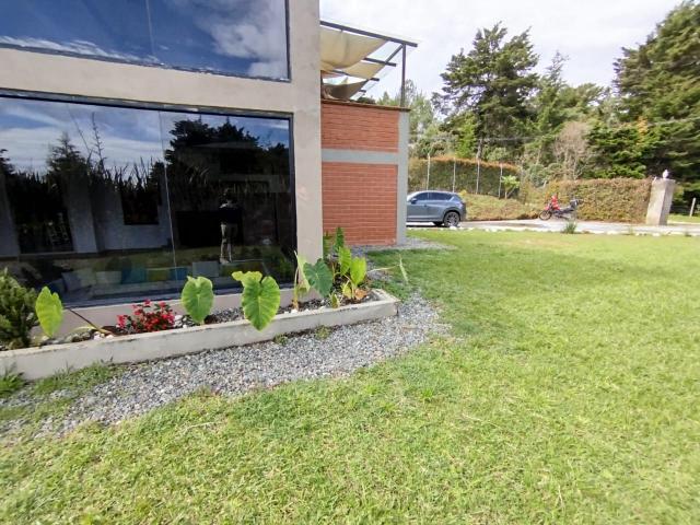 Casa campestre en arriendo, Santa elena