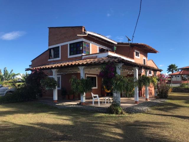 Casa campestre en arriendo, Sector campo alegre
