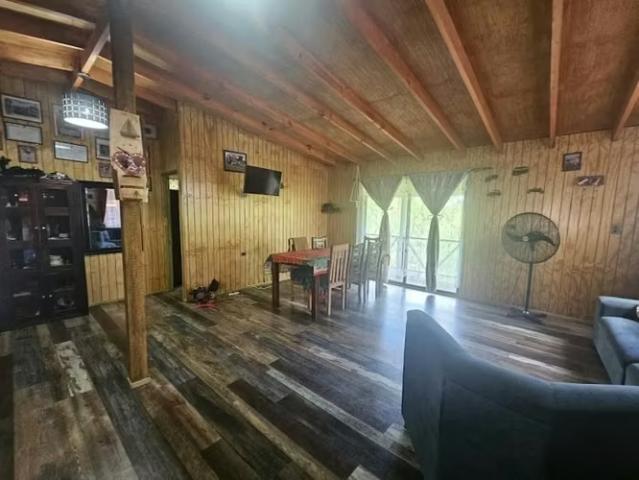 Casa campestre en cayumapu a 20 km de valdivia | 3 dormitorios por 155000. 00 en Valdivia