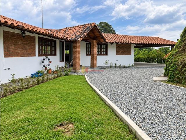 CASA CAMPESTRE EN RENTA VIA CIRCASIA MONTENEGRO, QUINDIO