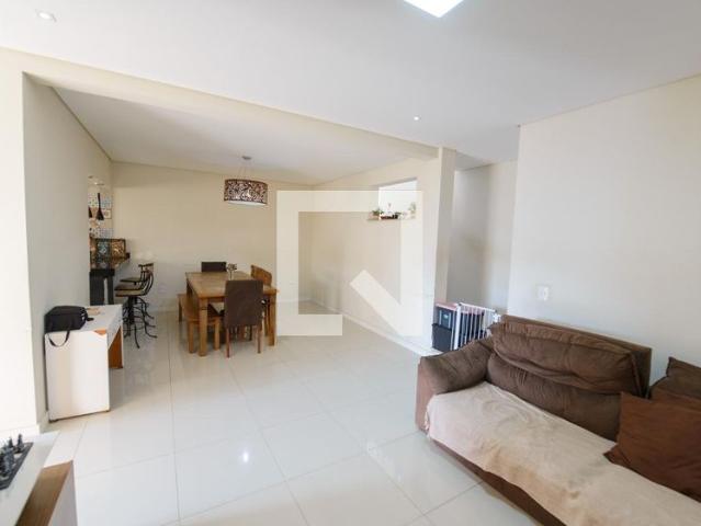 Casa, Campos Eliseo, 3 Quartos, 180 m2 Taubaté