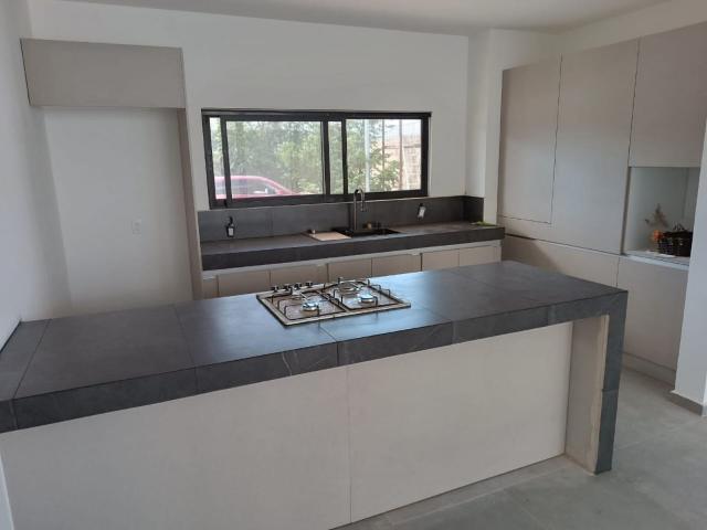 RENTA CASA 3REC ARBOLADA