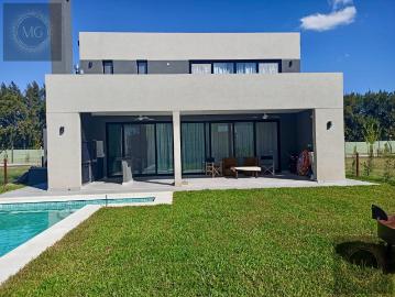 Casa Carpinchos