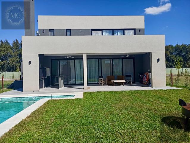 Casa Carpinchos