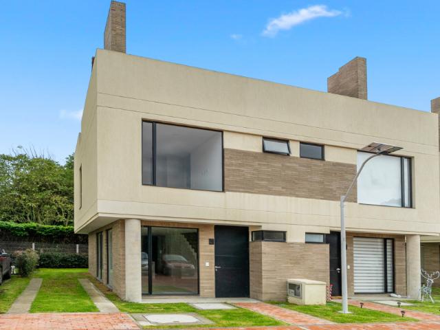 CASA Carrera 11 Vereda Bojaca Chía Cundinamarca, Bojaca, Chía