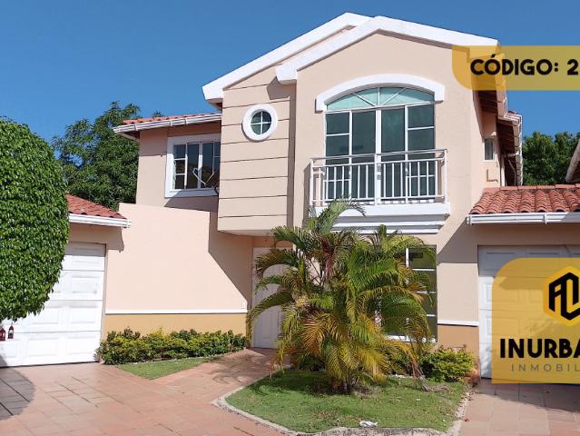 CASA Carrera 52 #100 105, Villa Santos, Barranquilla
