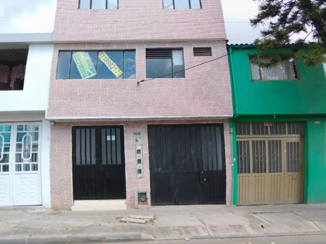 CASA Carrera 68 A #55 A 80 SUR, Villas Del Río, Bogotá