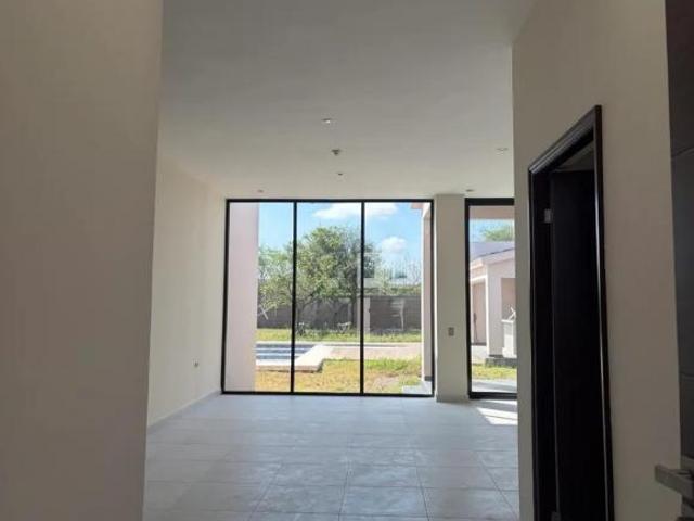CASA CARRETERA NACIONAL MONTEMORELOS VENTA