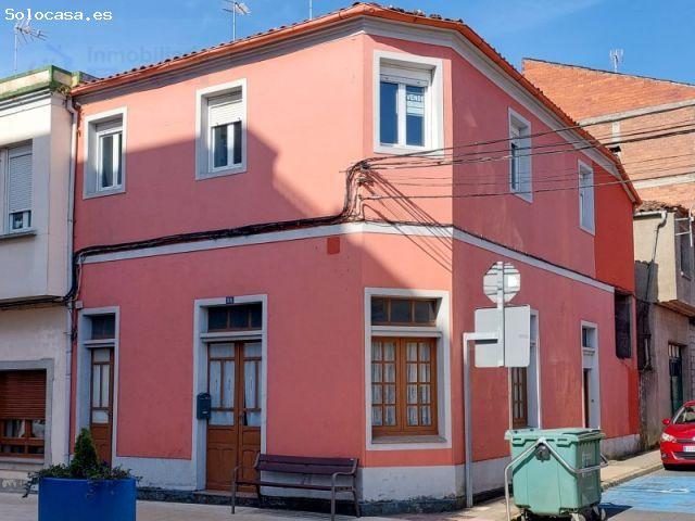 Casa céntrica en Melide