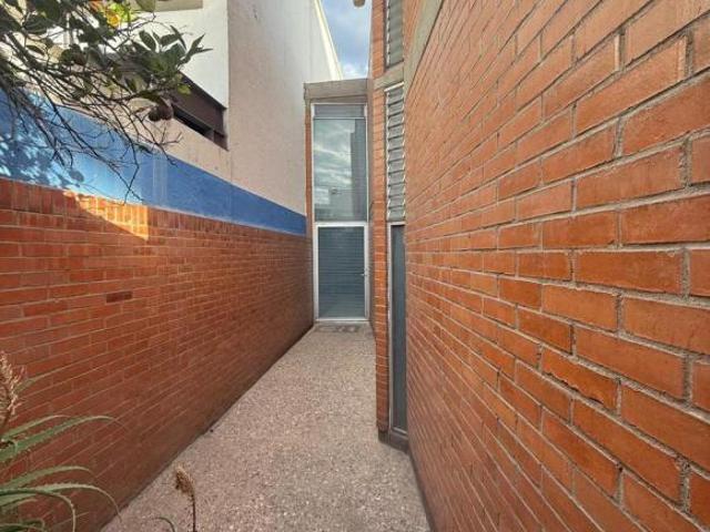 Casa centrica en renta o venta
