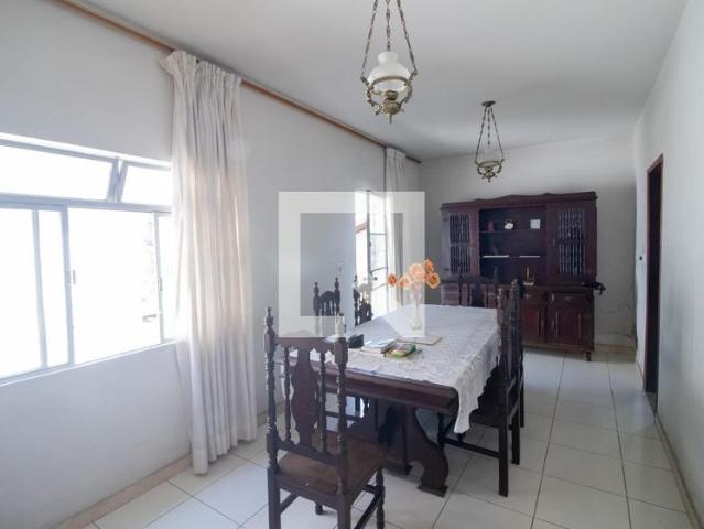 Casa, Centro, 6 Quartos, 370 m2 Betim