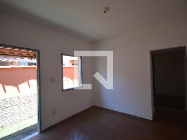 Casa, Centro, 1 Quarto, 30 m2 Belford Roxo