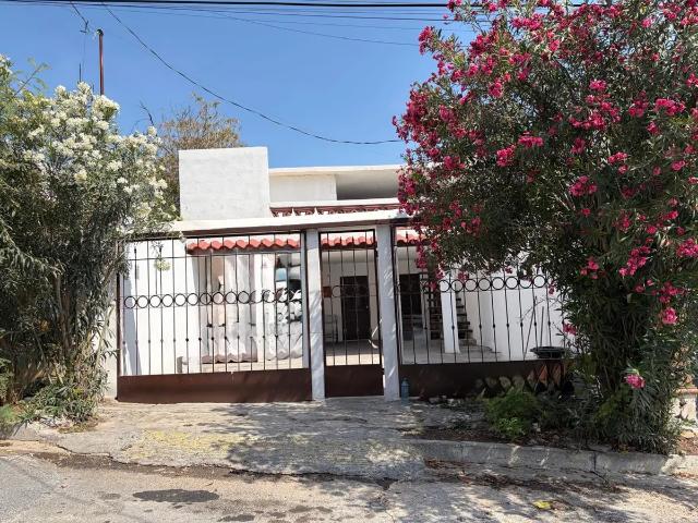 CASA CENTRO DE SANTA CATARINA VENTA